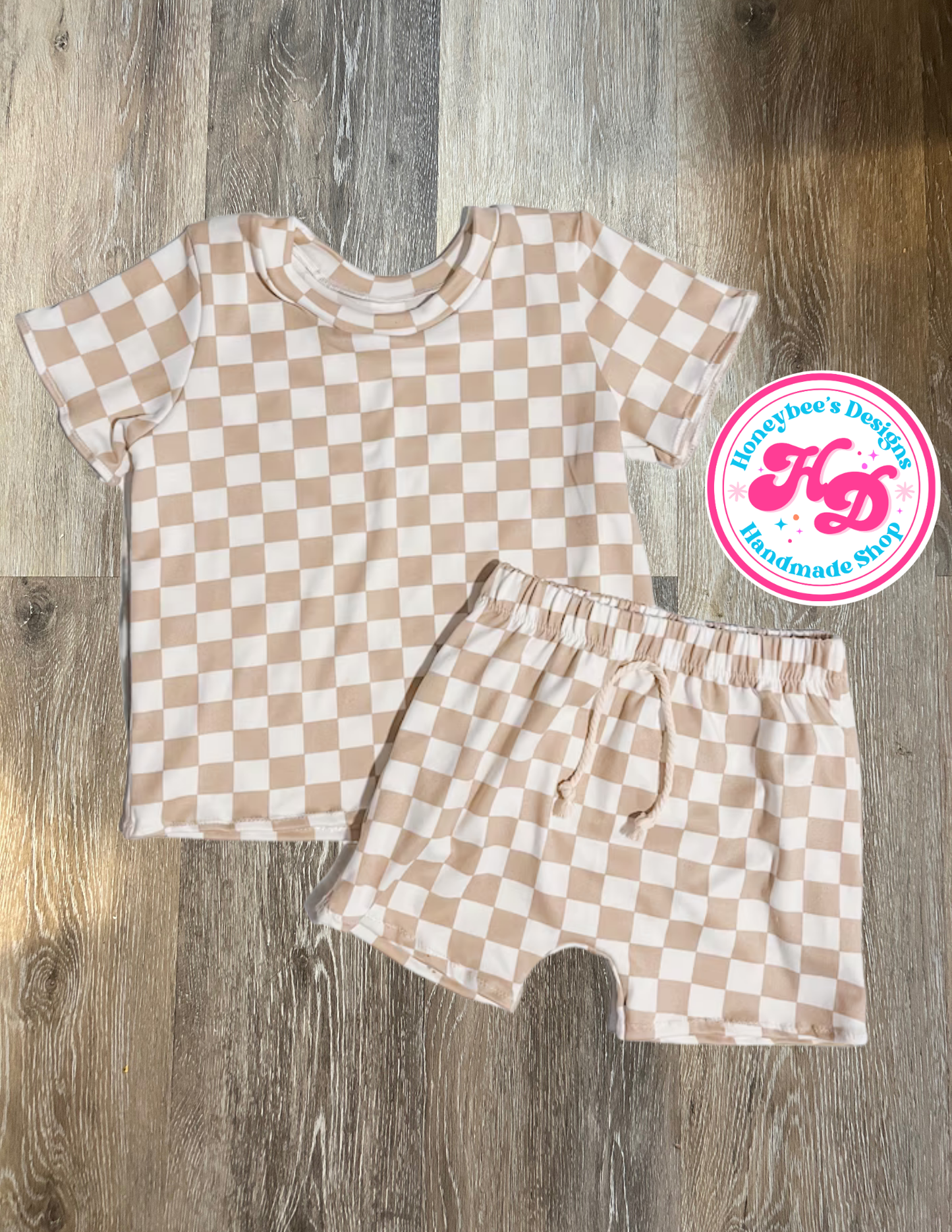 Tan/White Checkered