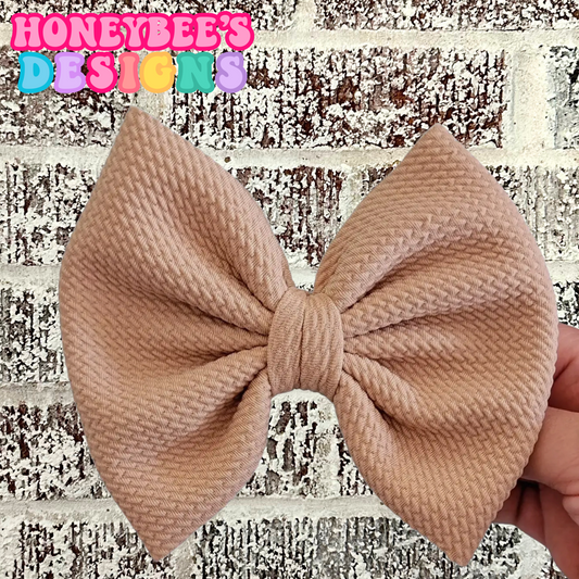 Savannah Bow-capuchino