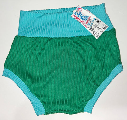 Girls 2T green/blue ribbed bummies shorts
